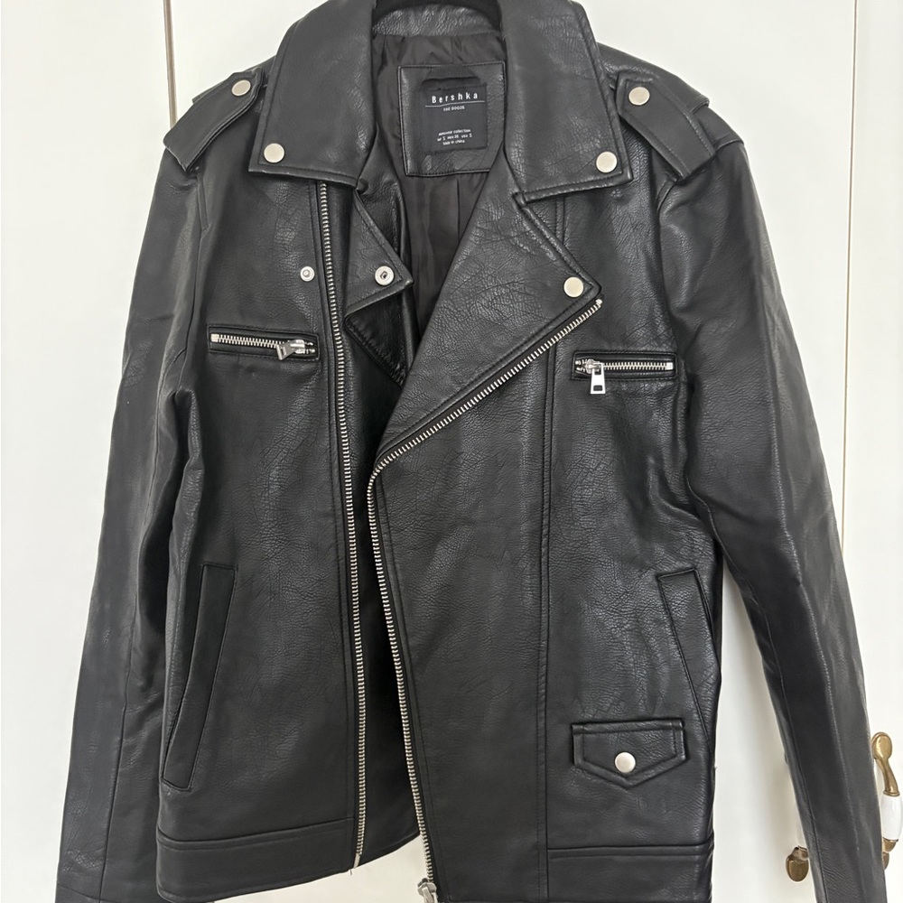 Bershka Men Faux Leather Black Motorcycle Jacket Small
